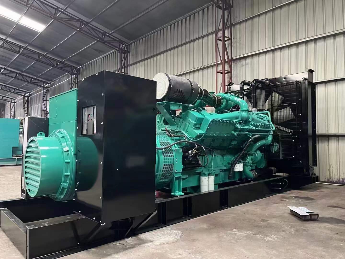 礼泉如何降低 800kW 柴油发电机输出电流的波动？