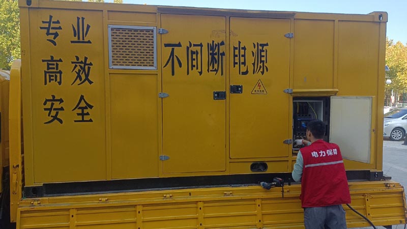 礼泉柴油发电机组和UPS电源配合使用时，如何避免切换过程中的电力中断？